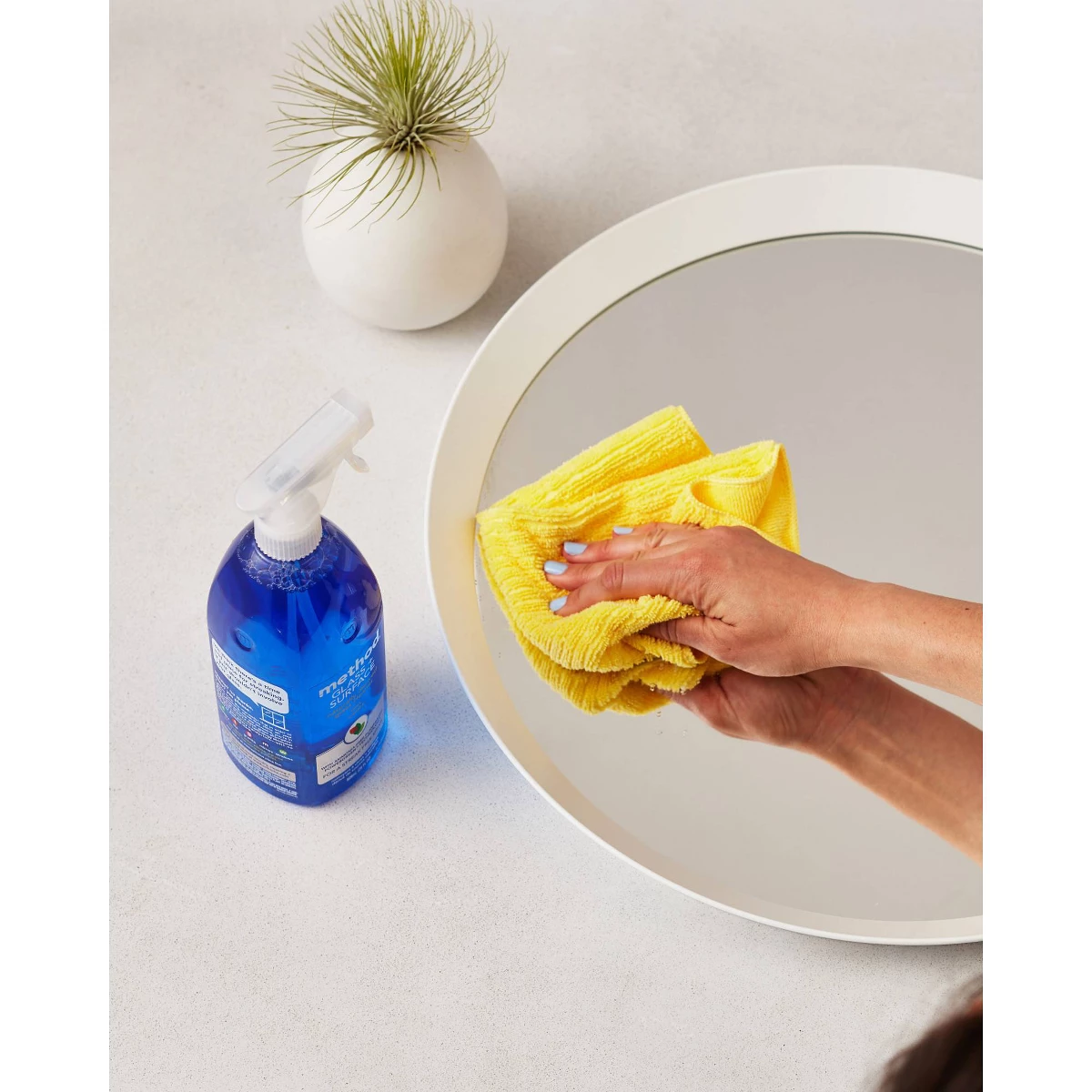 Спрей для чистки стекол Mint G – обзор и цена Glass Cleaner Streak